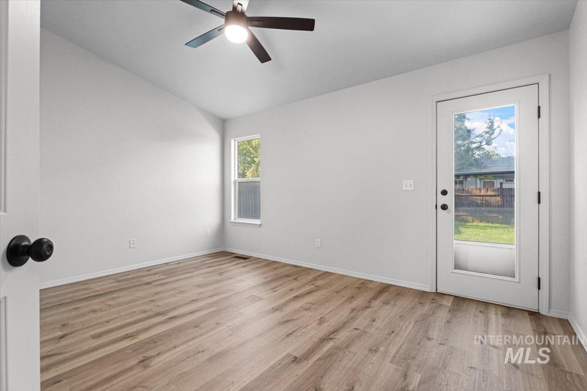 638 W White Fang St.