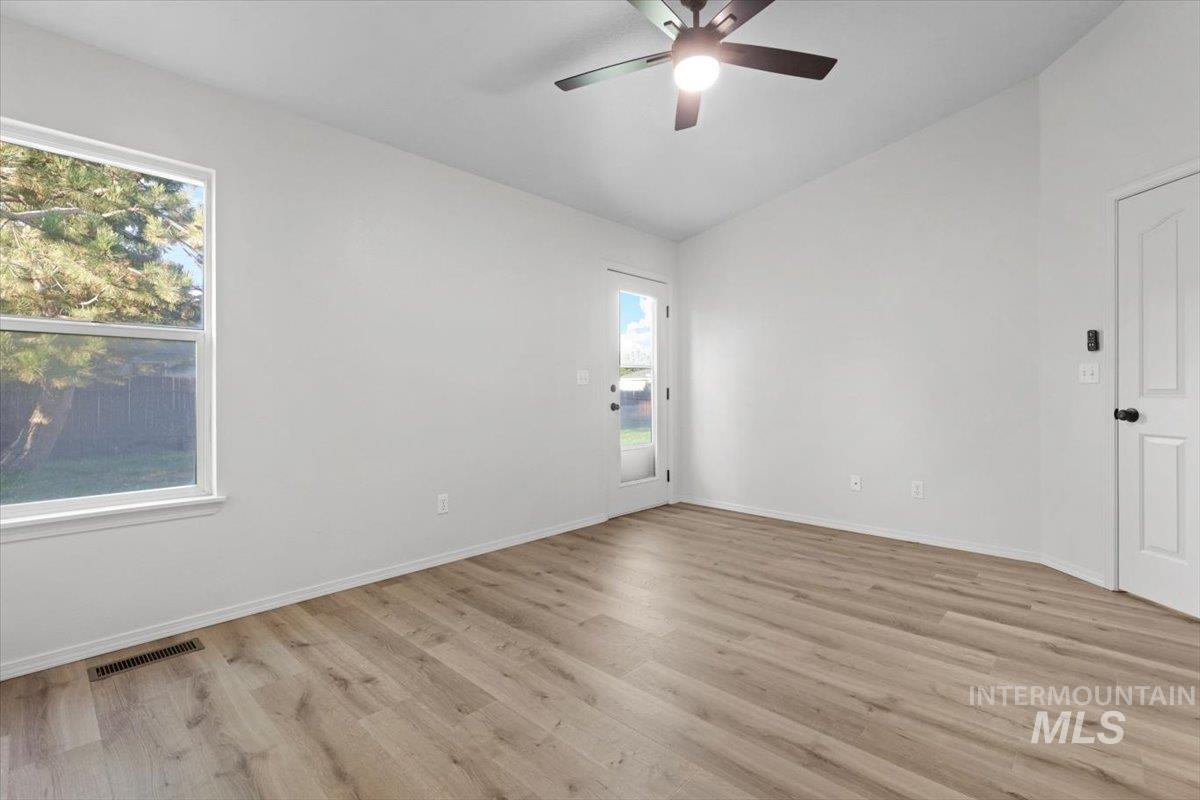 638 W White Fang St.