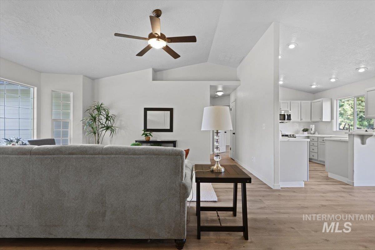 638 W White Fang St.