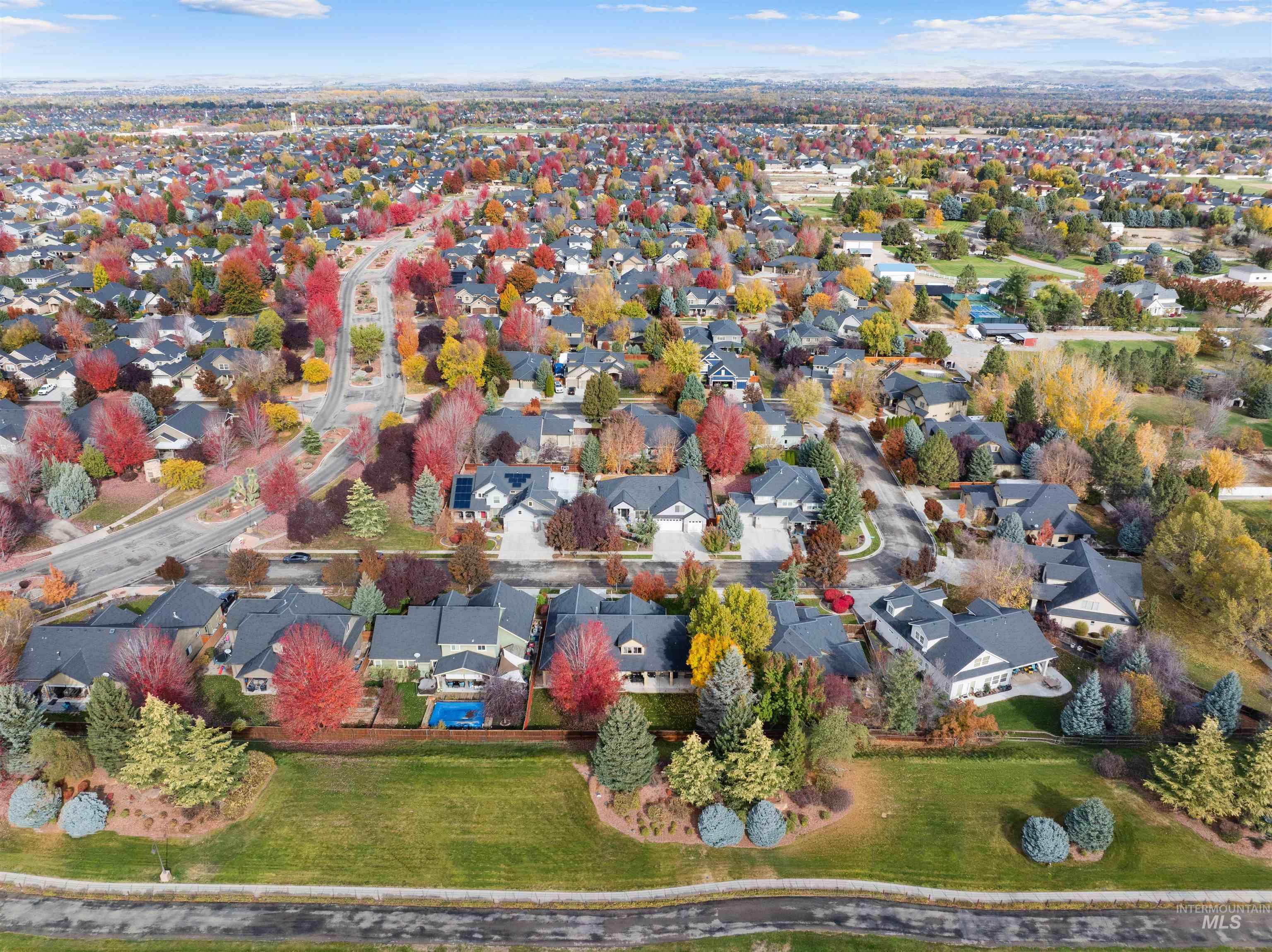 857 E Yucca Canyon St