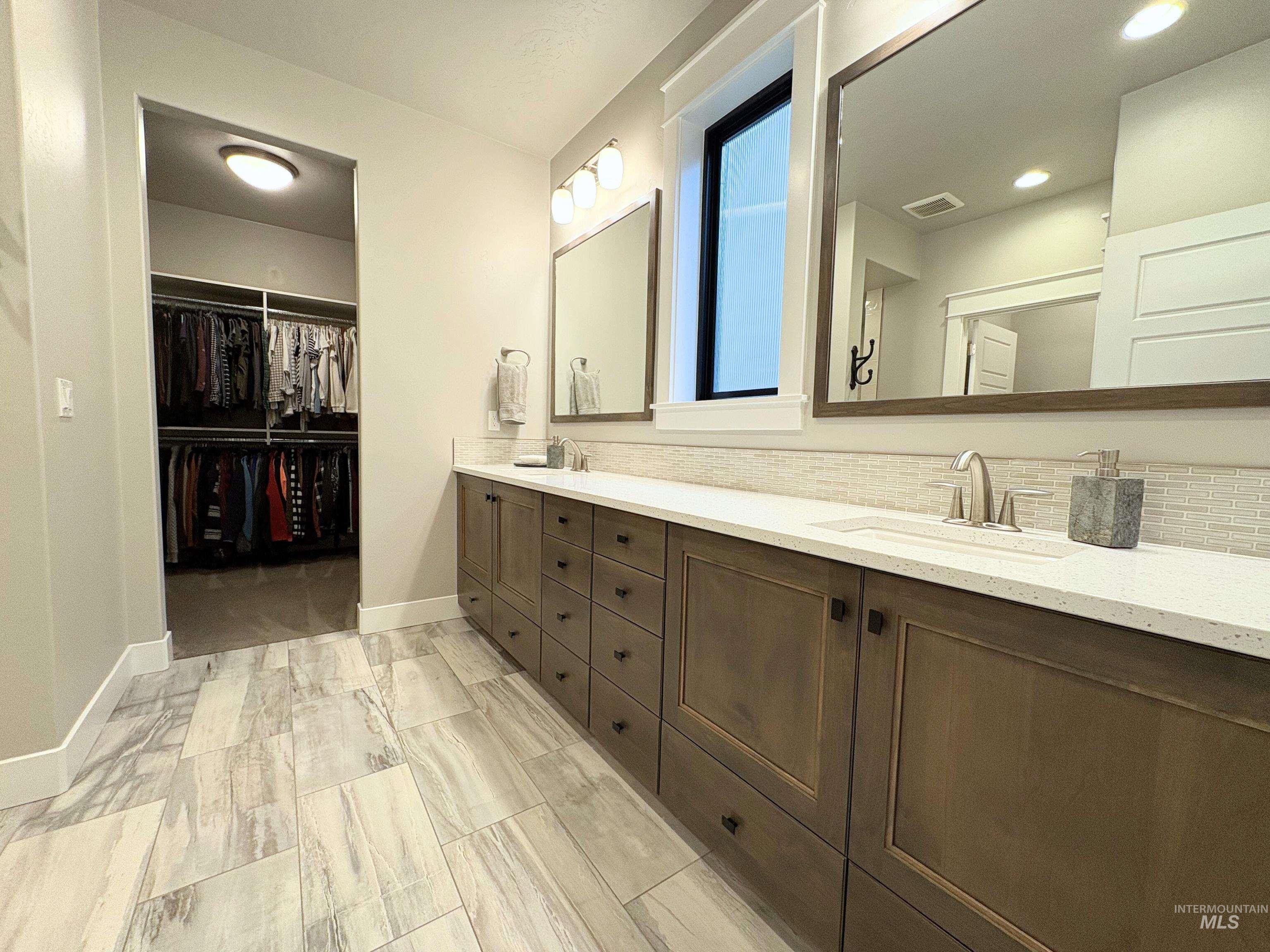 3244 W Antelope View Dr
