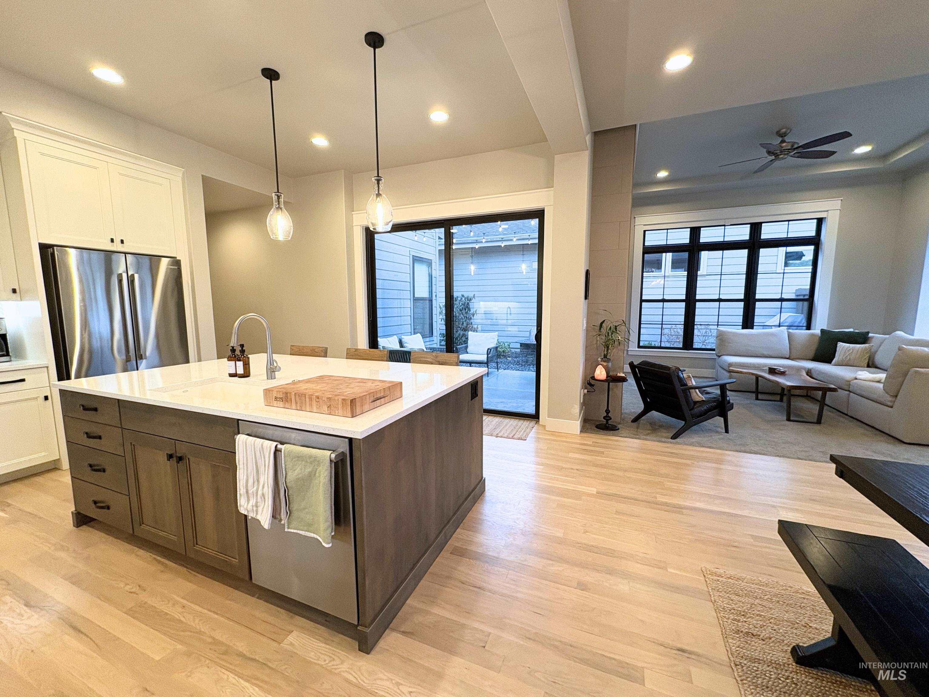 3244 W Antelope View Dr