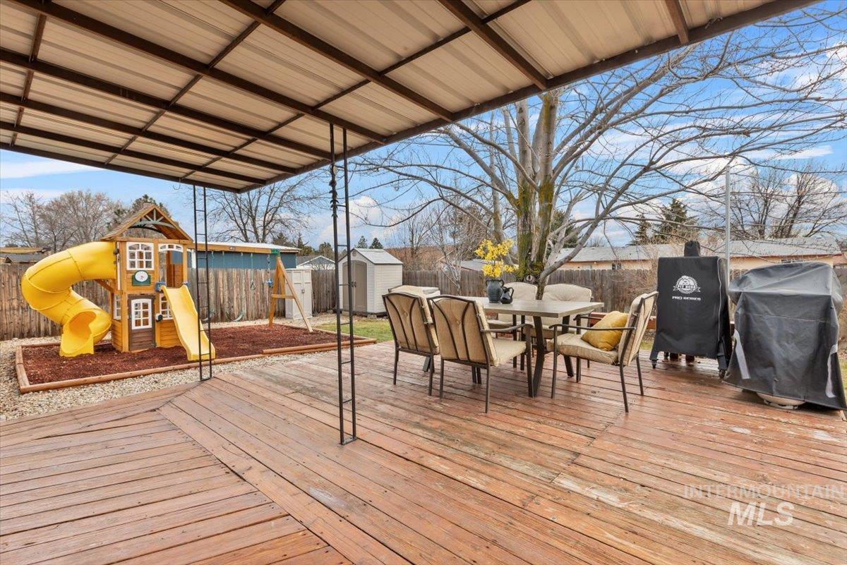 7853 W Amity Rd
