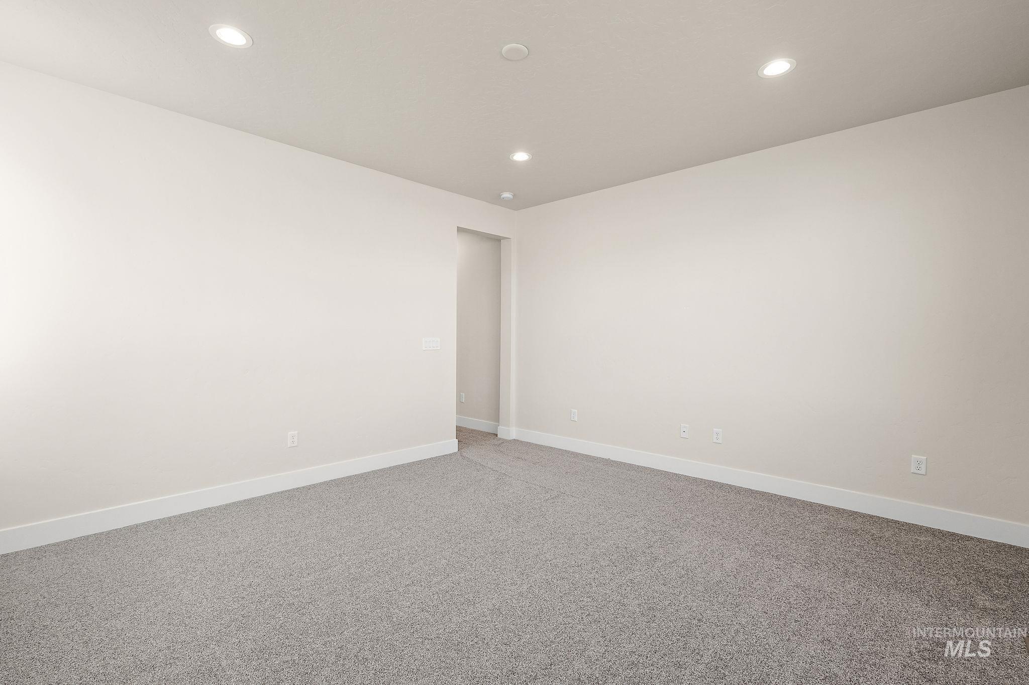 5474 W Double Blue St