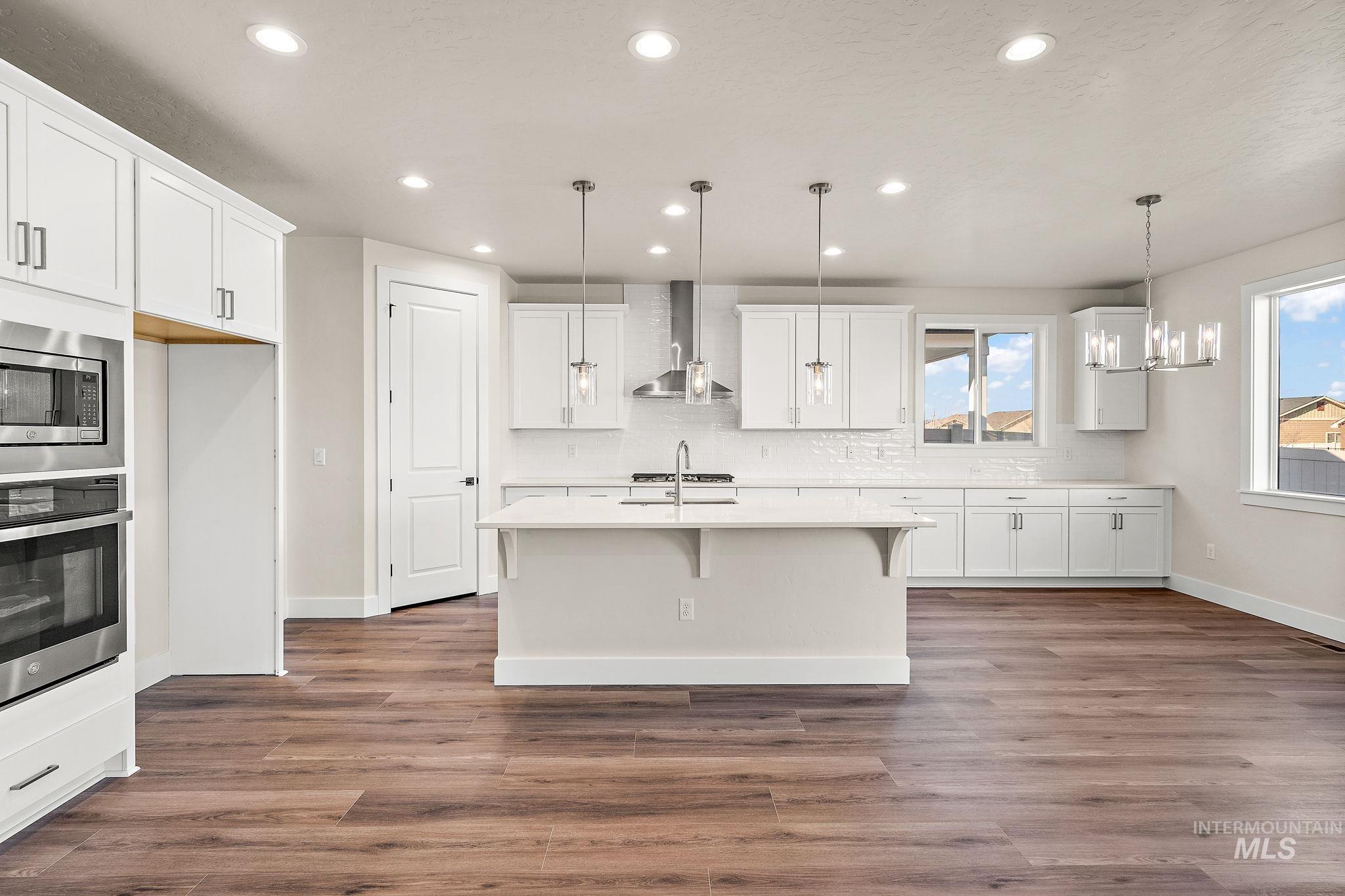 5474 W Double Blue St