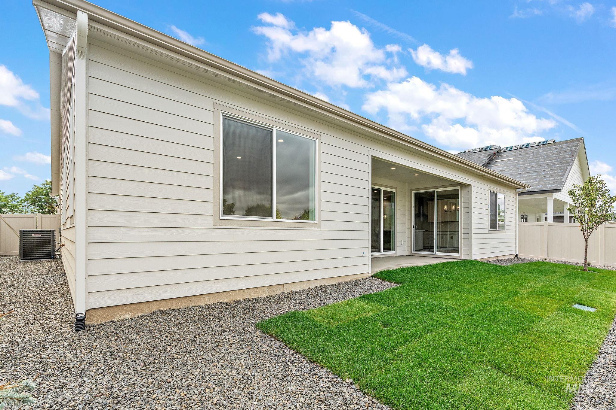 5474 W Double Blue St