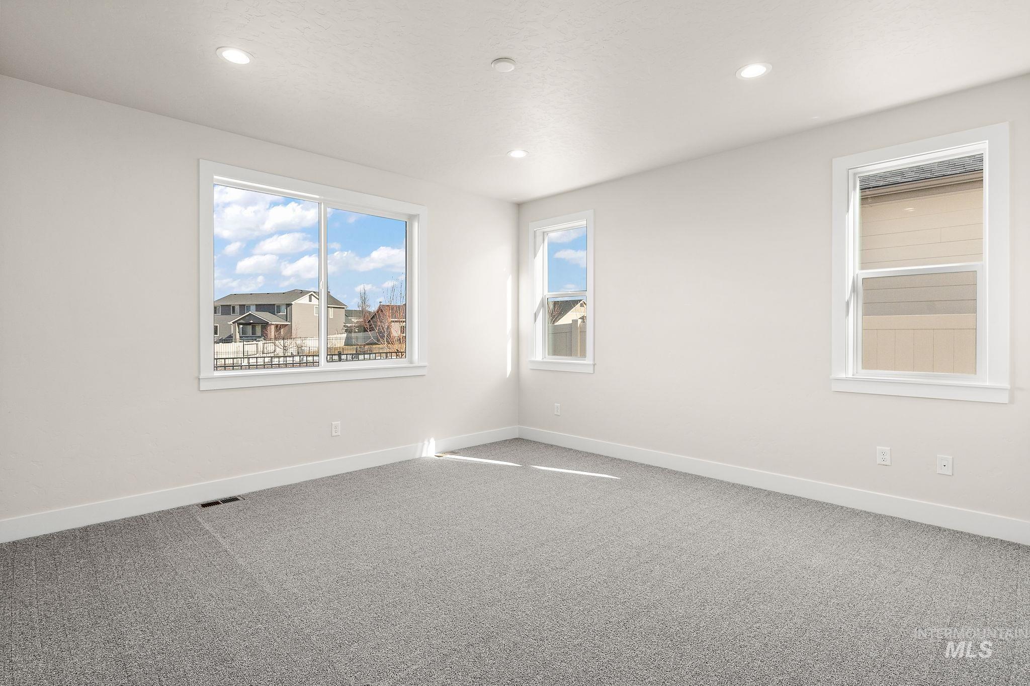 5474 W Double Blue St