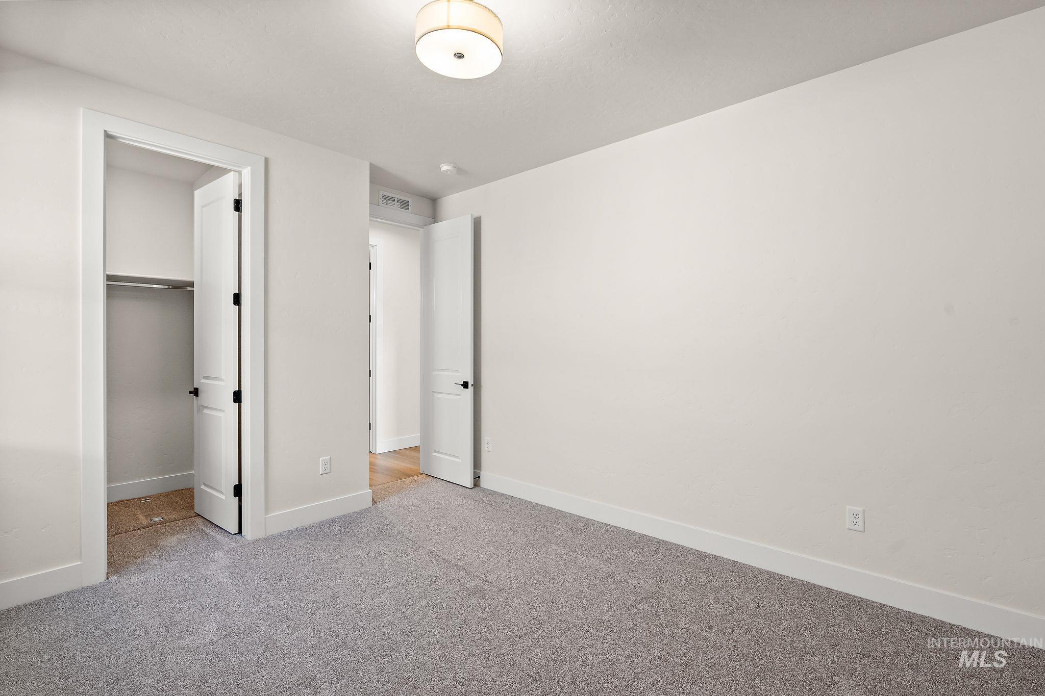 5474 W Double Blue St