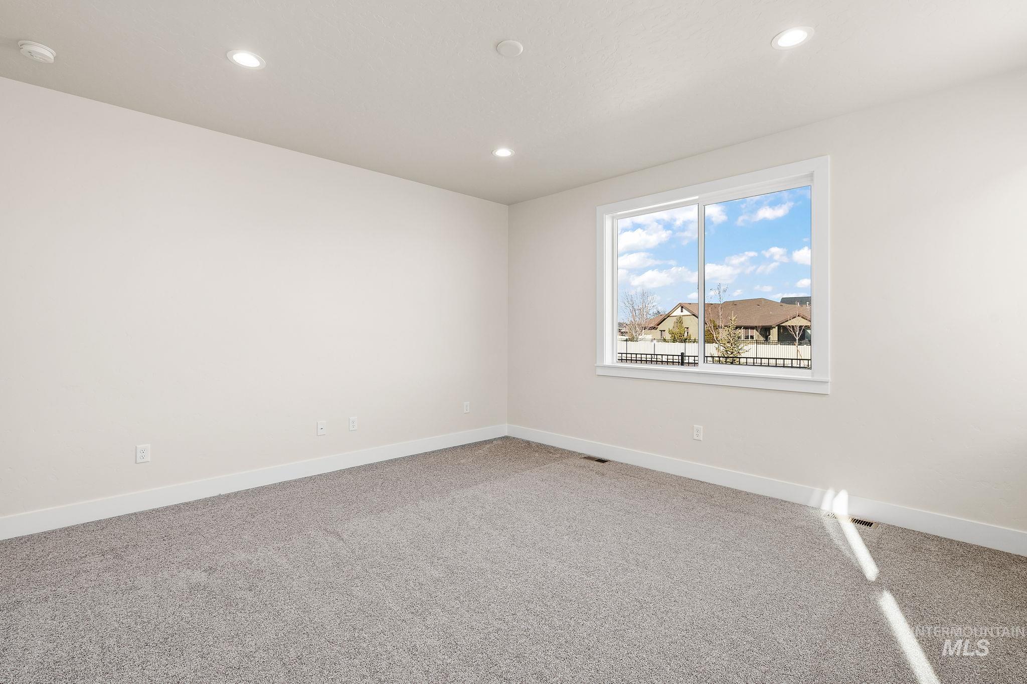 5474 W Double Blue St