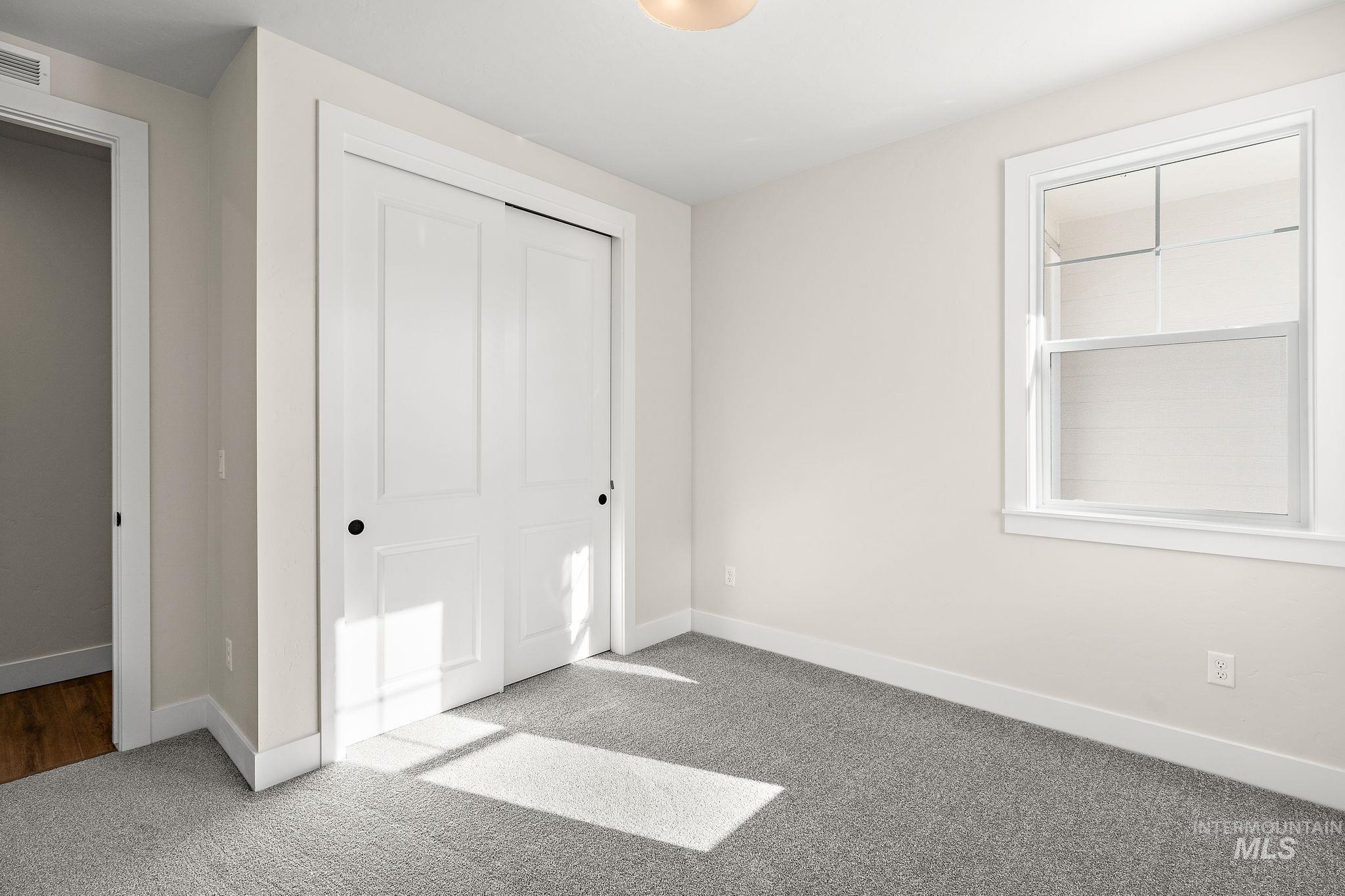 5474 W Double Blue St