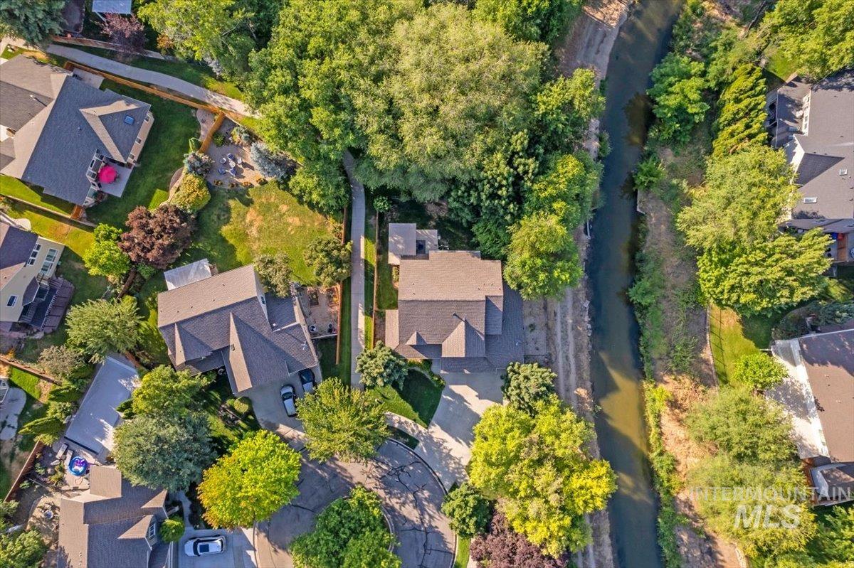 1354 E Nest View Ct