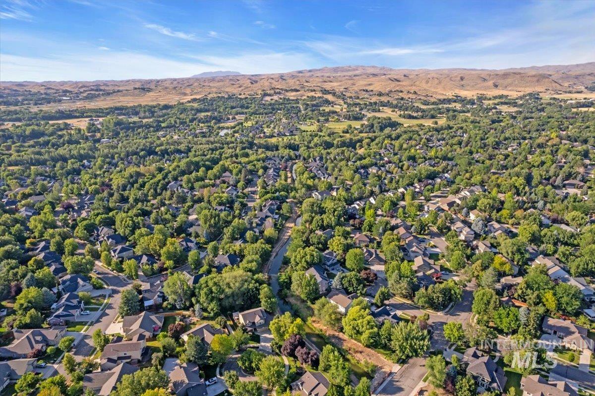 1354 E Nest View Ct