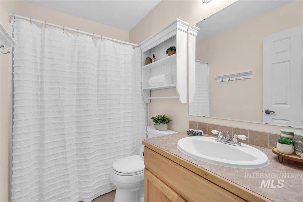 1354 E Nest View Ct