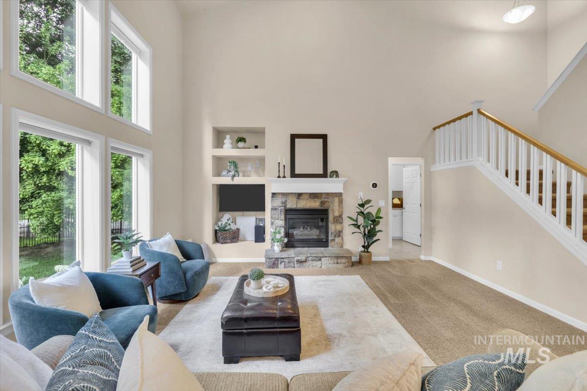 1354 E Nest View Ct