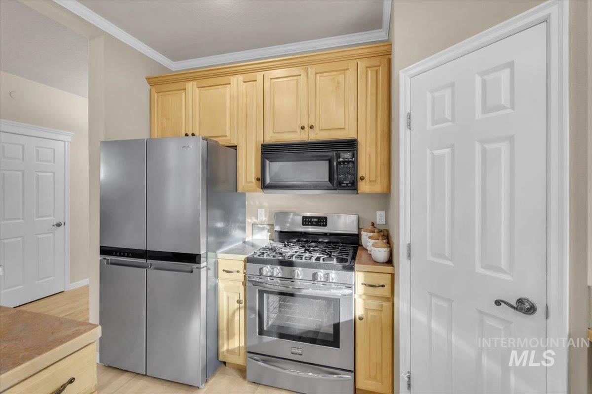 1354 E Nest View Ct