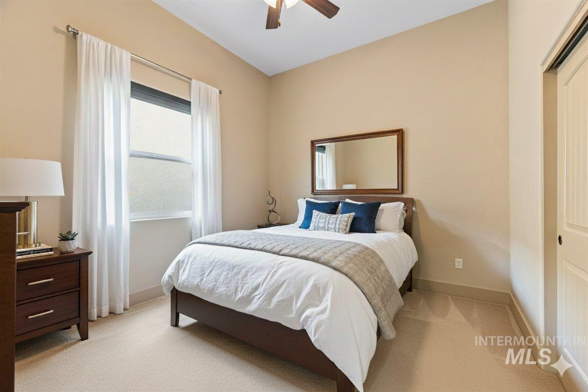 170 E Cholla Hills St