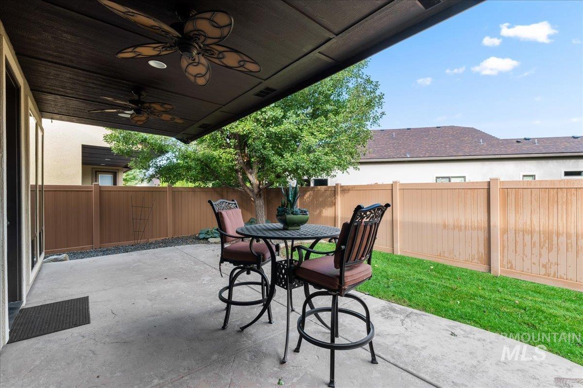 170 E Cholla Hills St