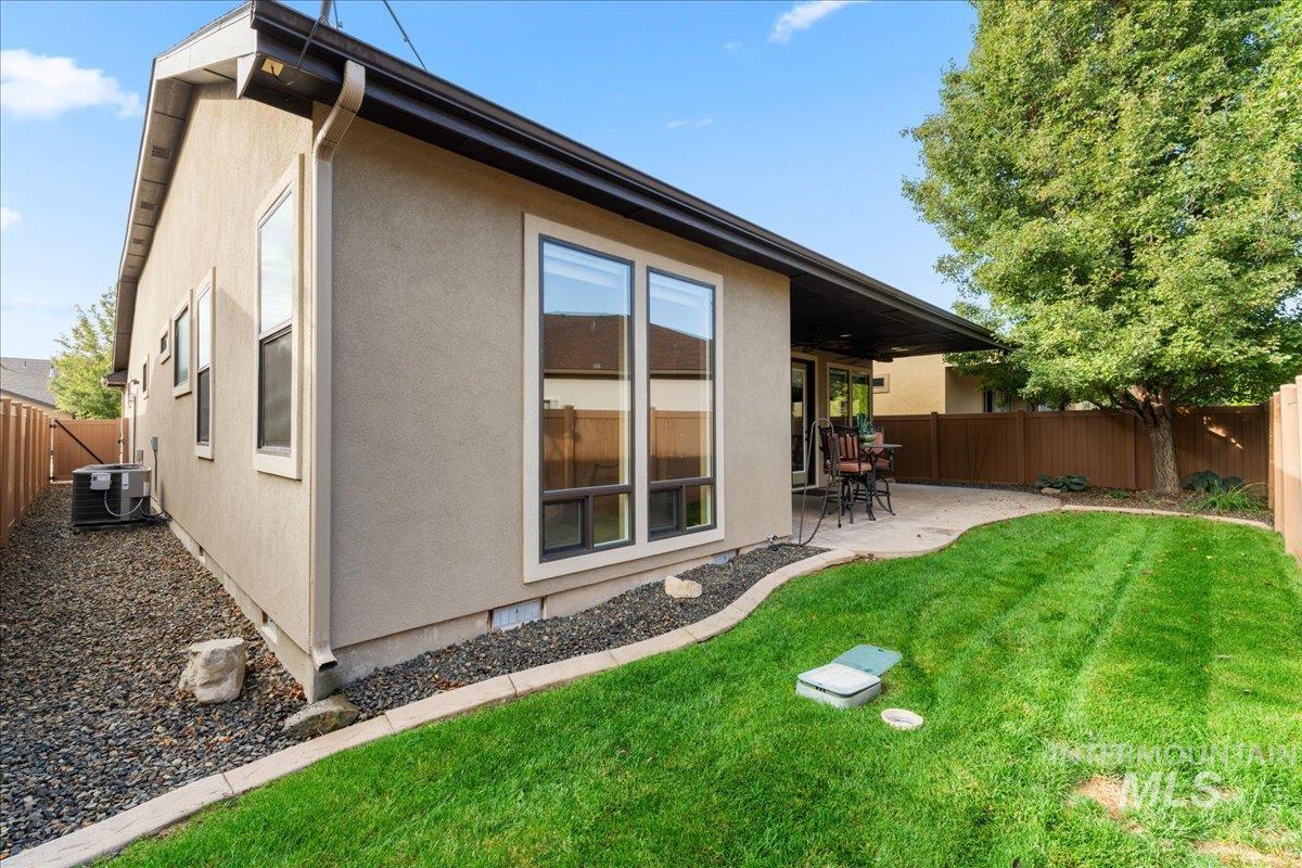 170 E Cholla Hills St