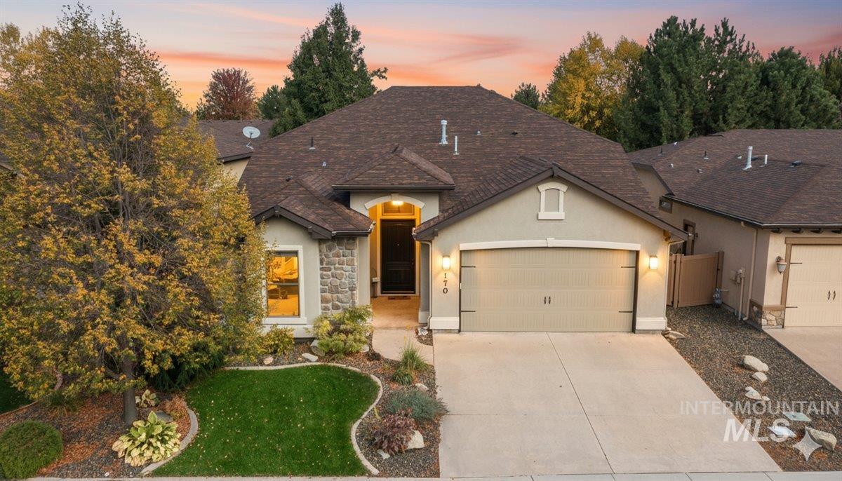 170 E Cholla Hills St