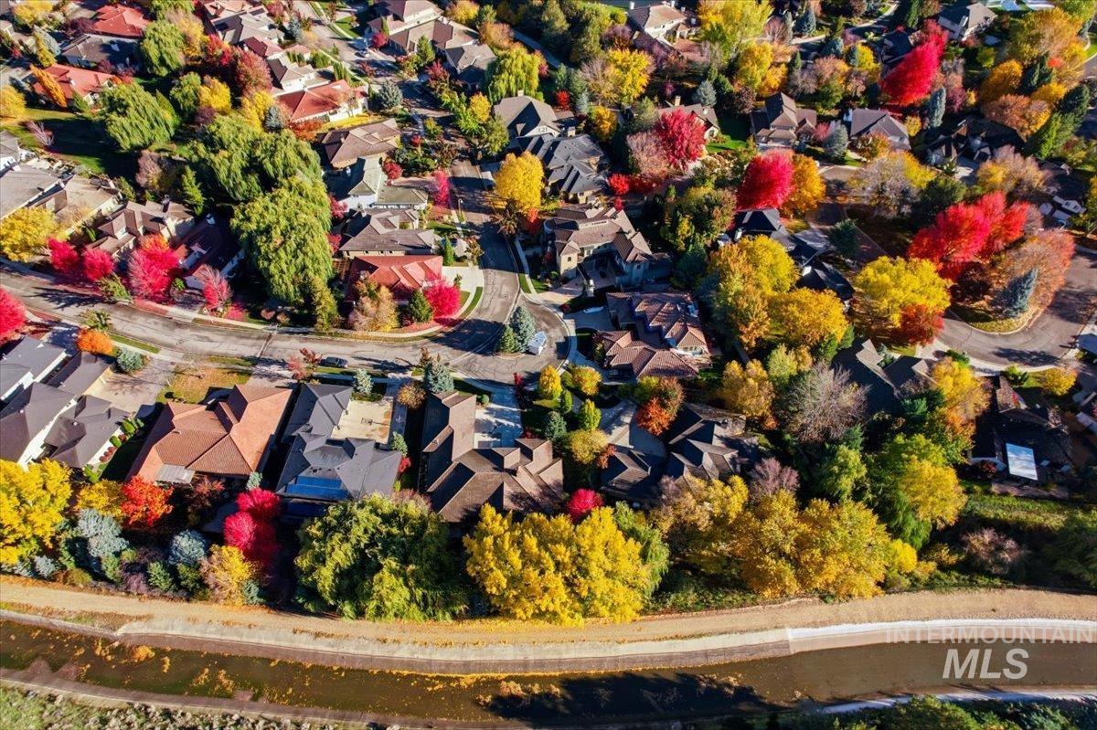 3364 S Temperance Way