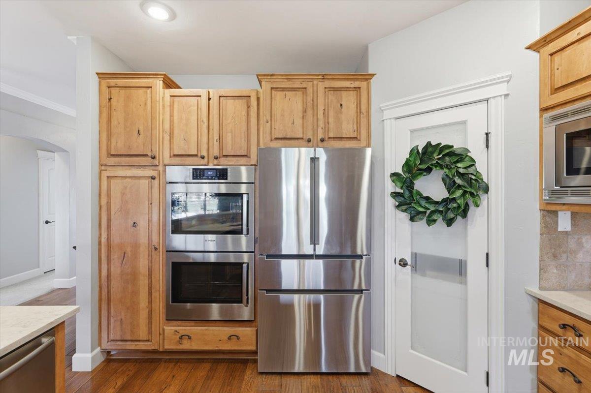 8982 New Castle Drive