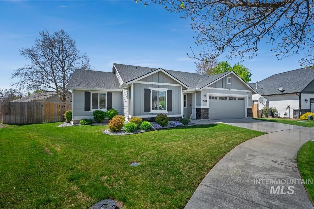 2404 E Clackamas Ct