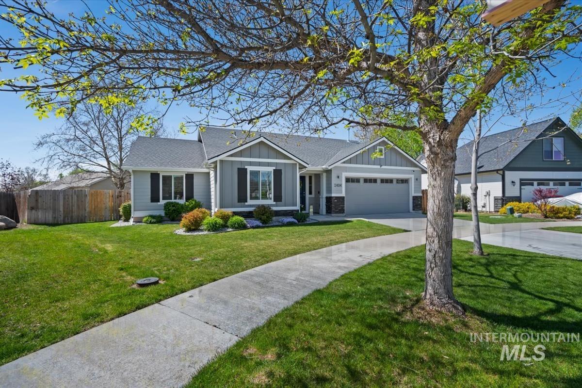 2404 E Clackamas Ct