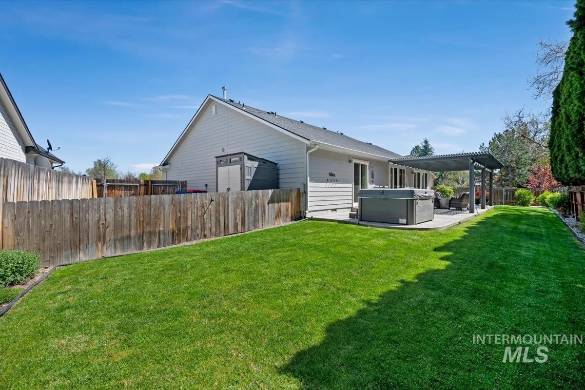 2404 E Clackamas Ct