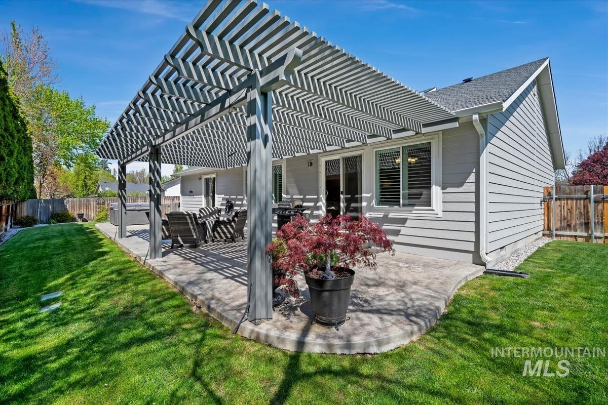 2404 E Clackamas Ct