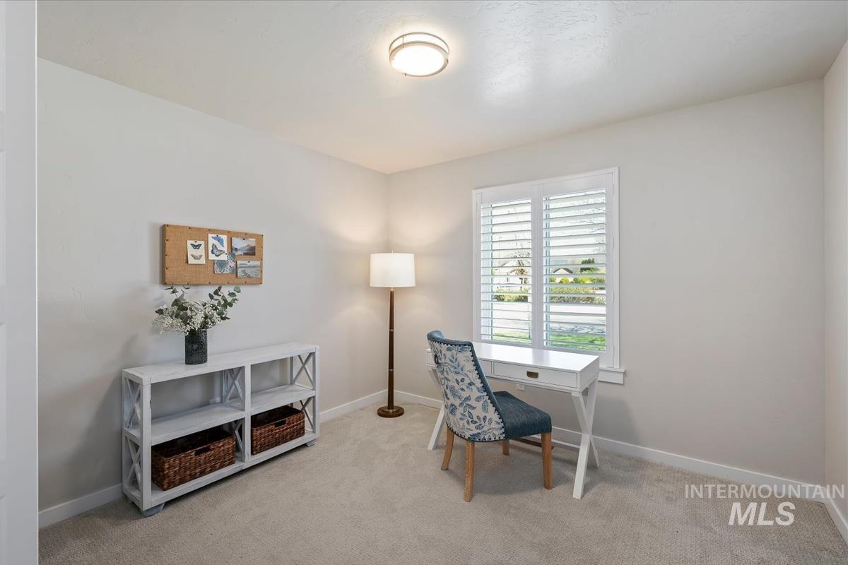 2404 E Clackamas Ct