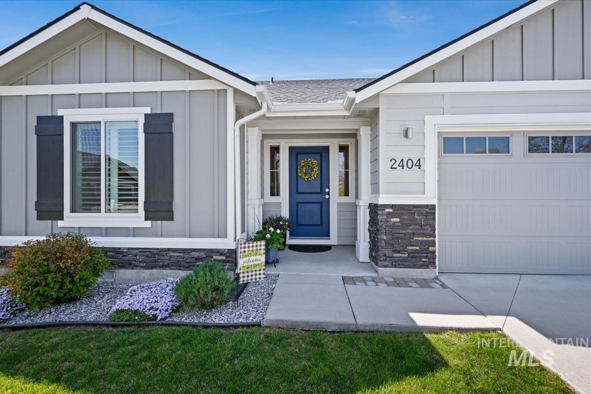 2404 E Clackamas Ct