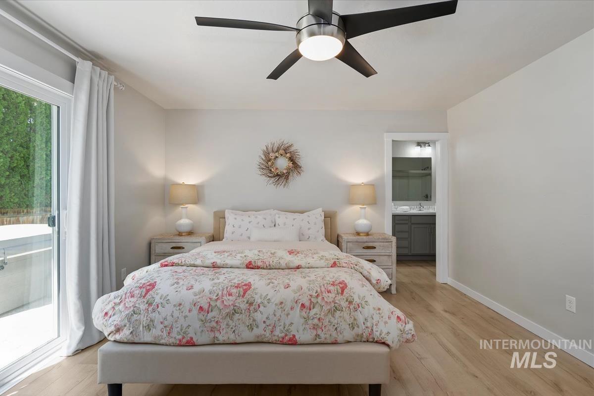 2404 E Clackamas Ct