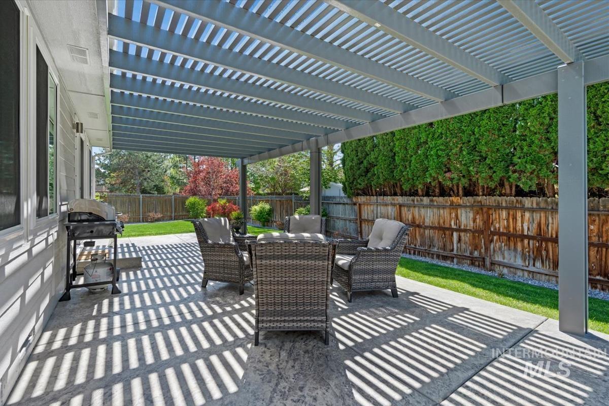 2404 E Clackamas Ct