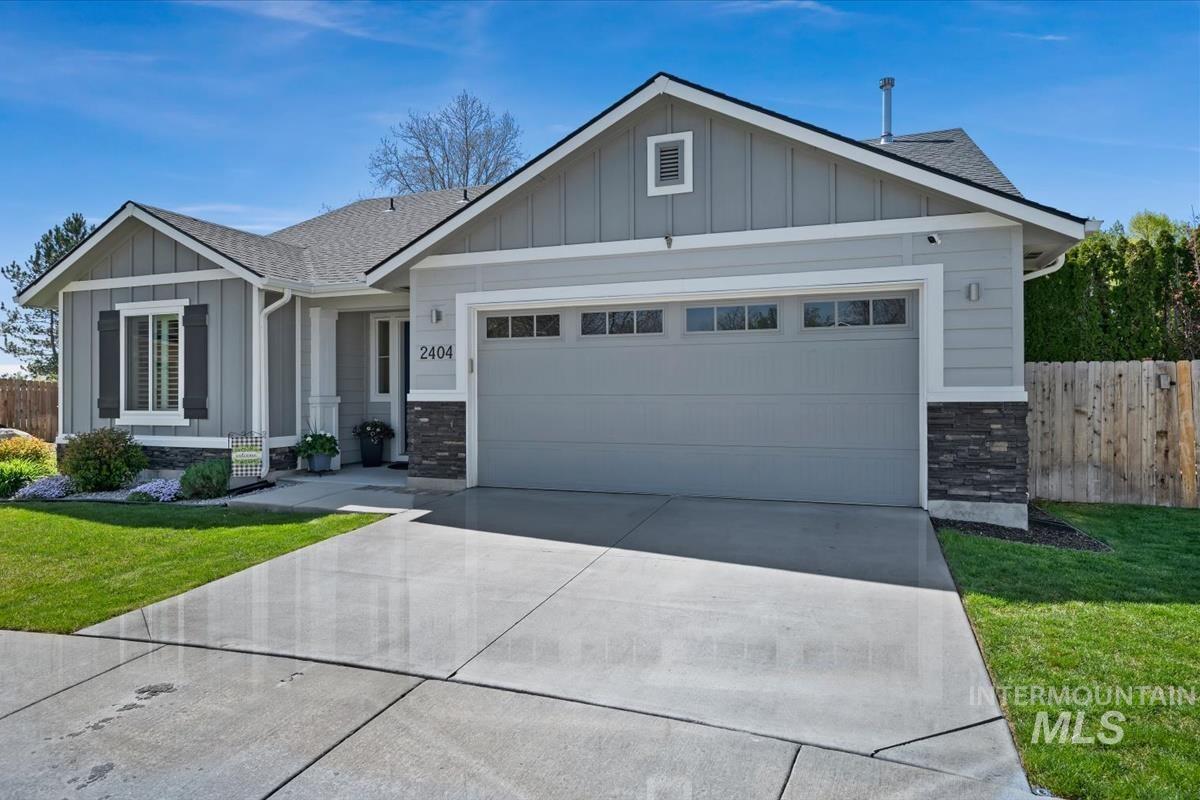 2404 E Clackamas Ct