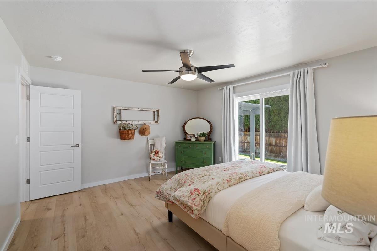 2404 E Clackamas Ct