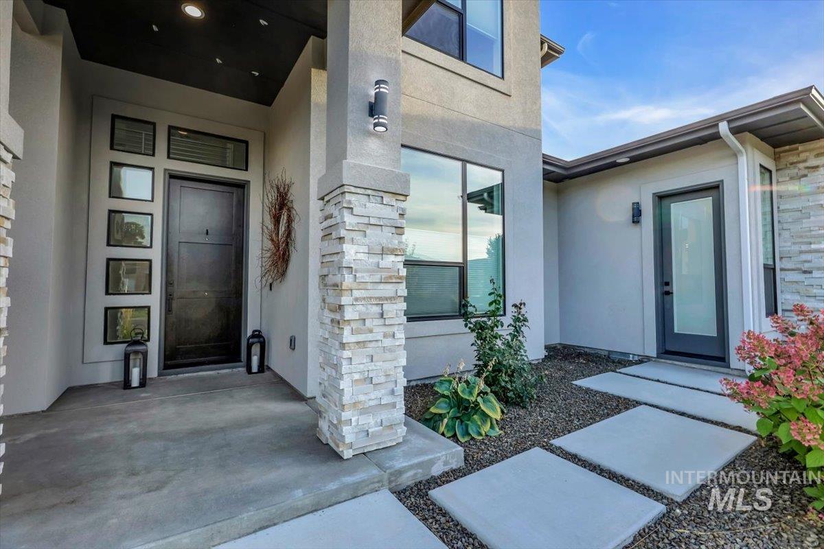 8649 Mirror Pond Drive