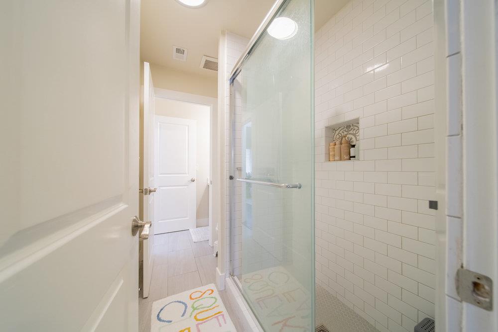 260 West Dunne AVE 18