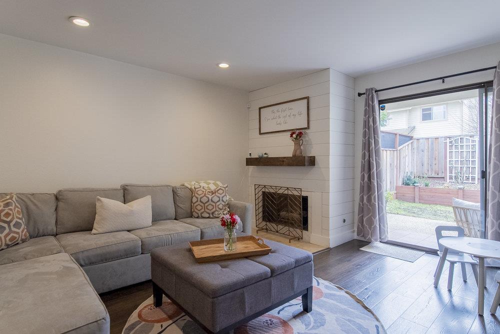 260 West Dunne AVE 18