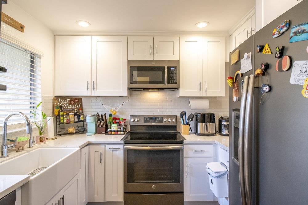 260 West Dunne AVE 18