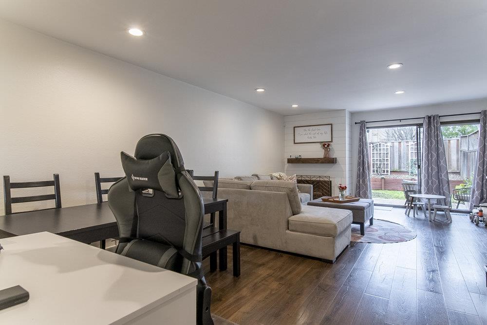 260 West Dunne AVE 18