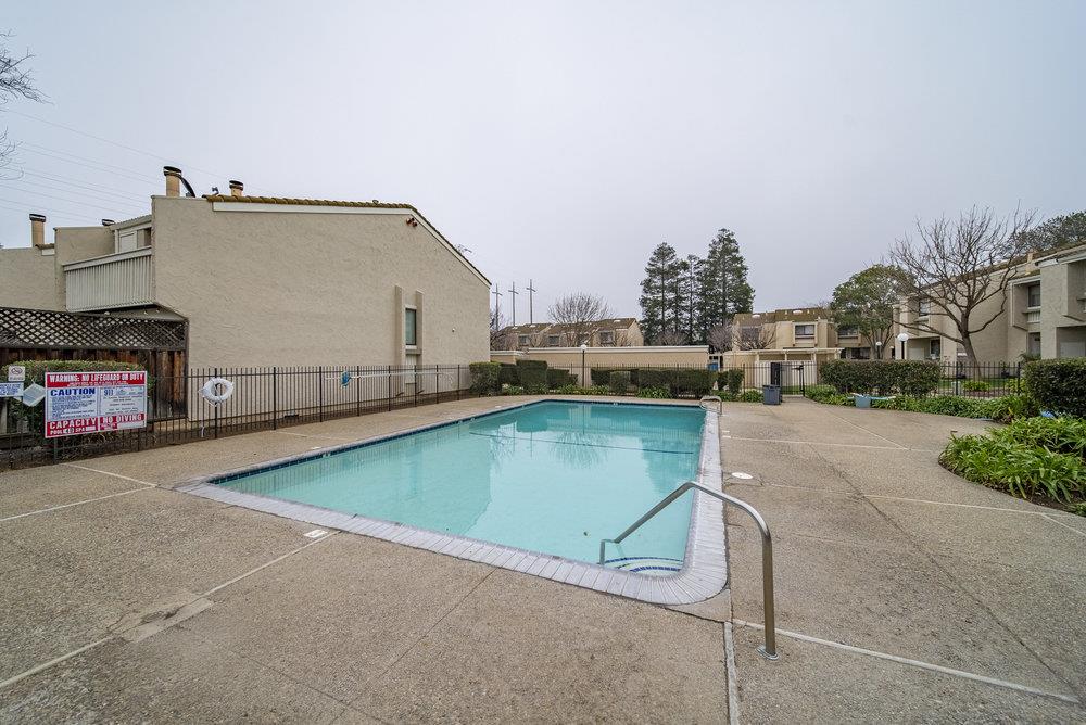 260 West Dunne AVE 18