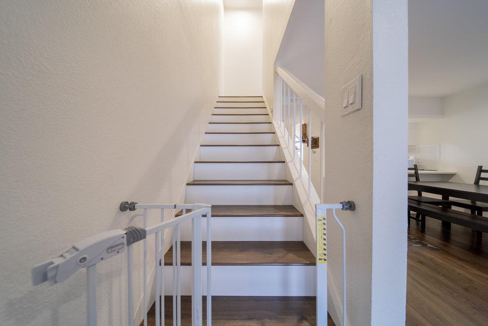 260 West Dunne AVE 18