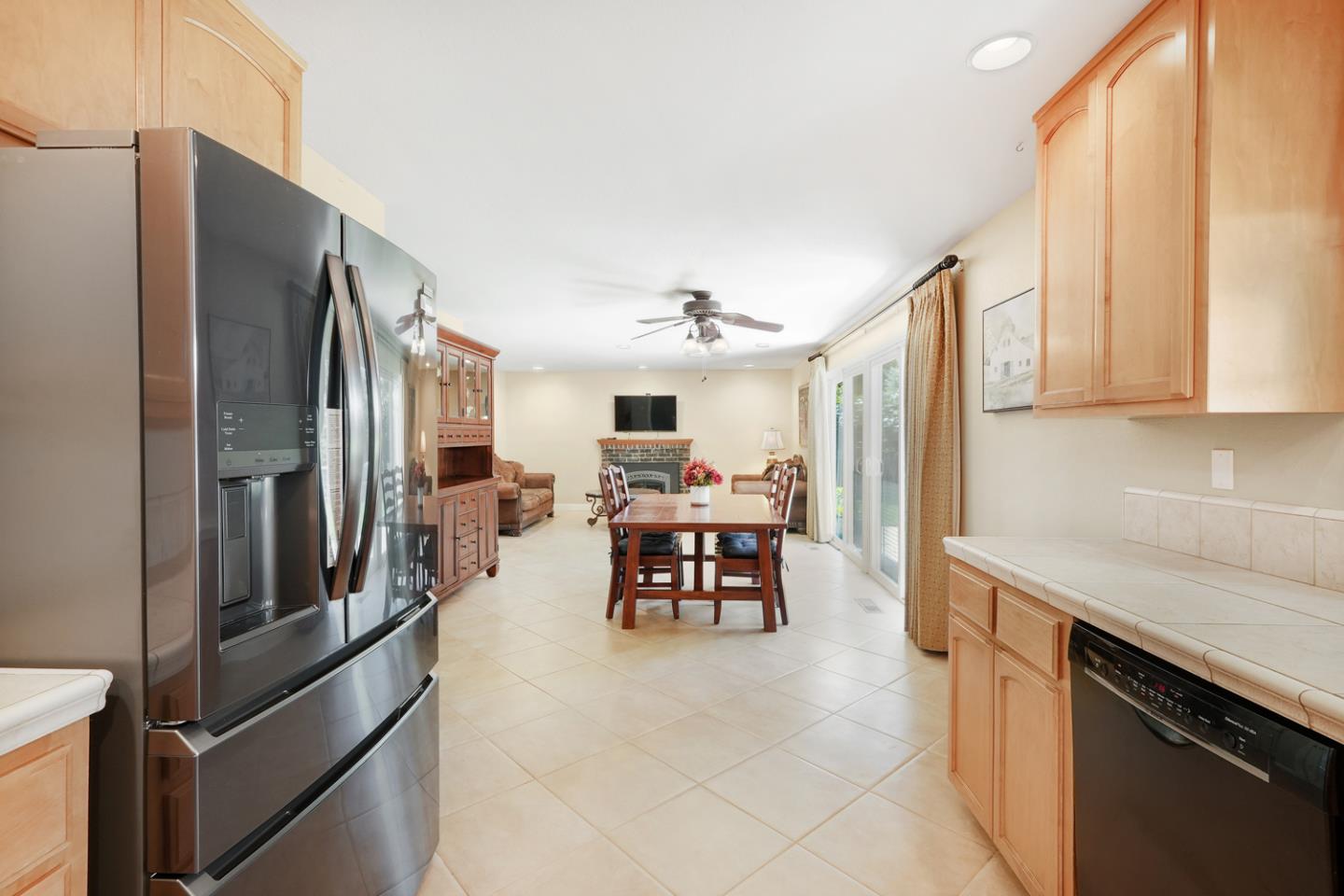 16711 Willow Creek DR