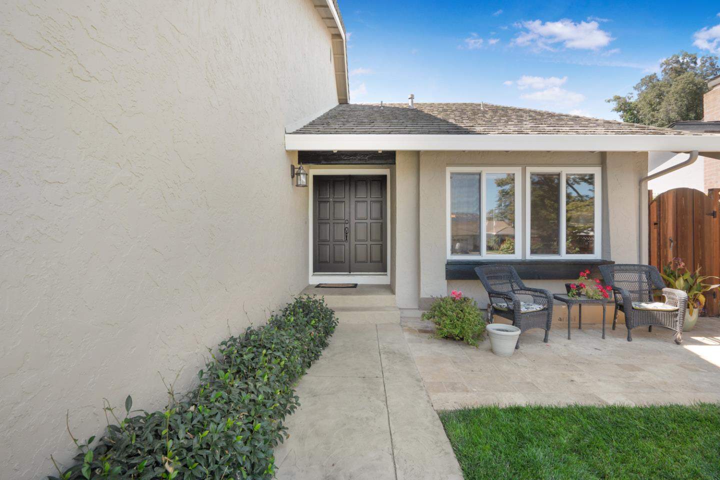 16711 Willow Creek DR