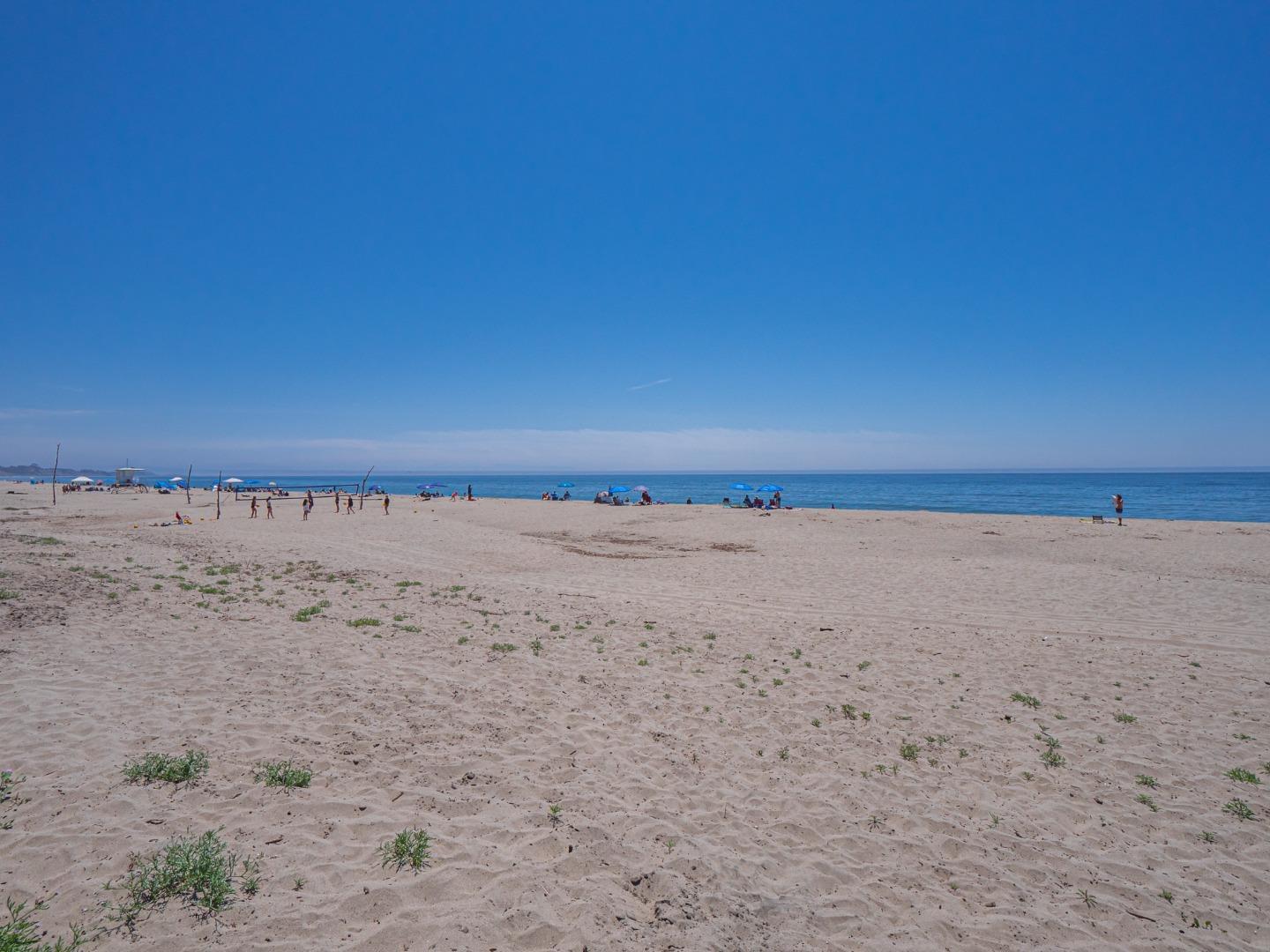 431 Beach DR