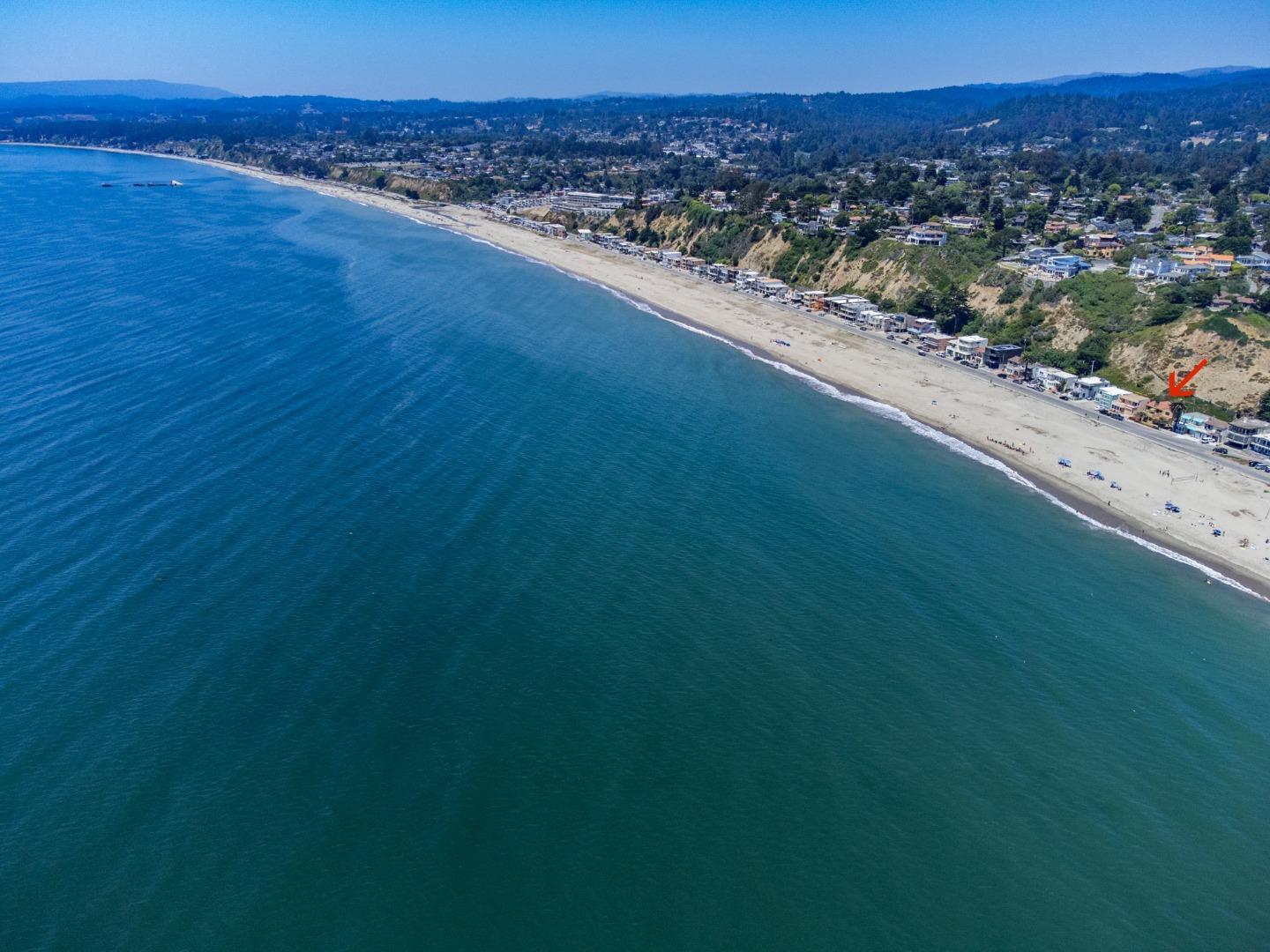 431 Beach DR