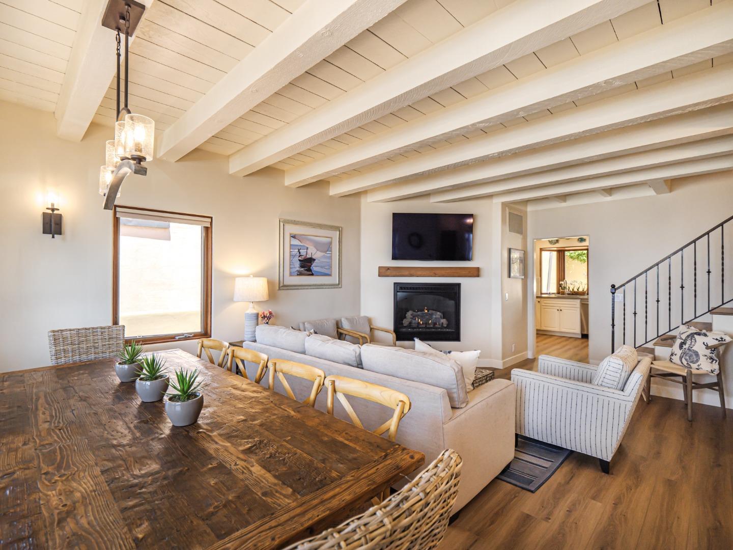 431 Beach DR