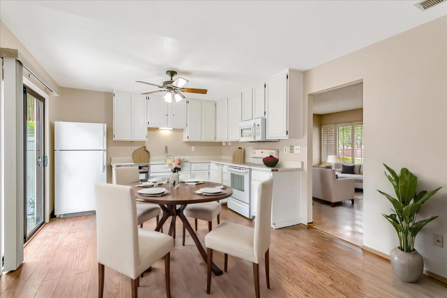 94 Saddle Brook DR