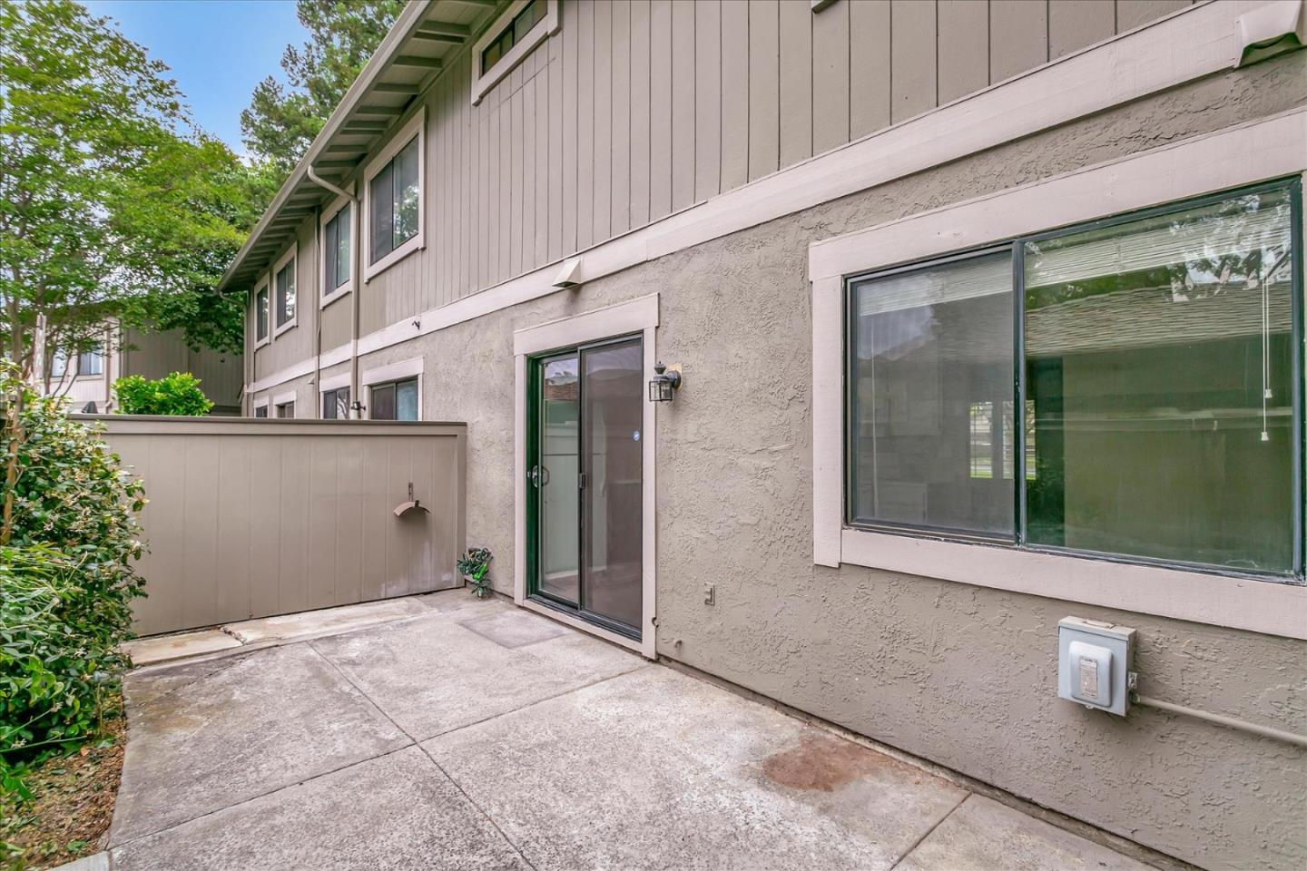 94 Saddle Brook DR