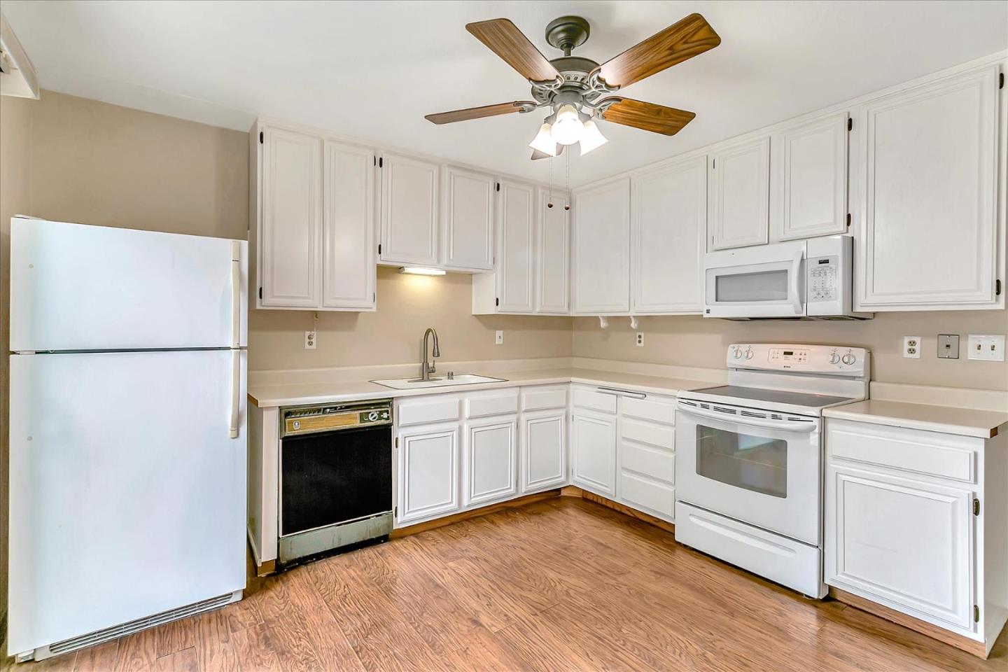 94 Saddle Brook DR